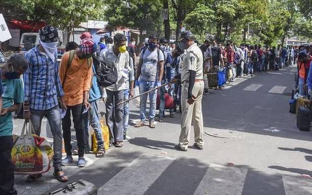 Migrant employees clash with authorities in Surat