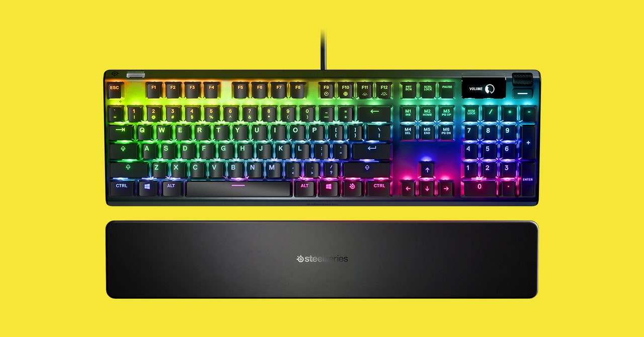 8 Best Keyboards for Video Gaming (And a Little Work, Too)