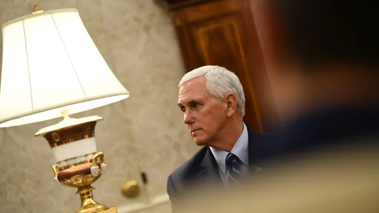 U.S. Vice-President Pence self-isolates after aide diagnosed with coronavirus: official | CBC News