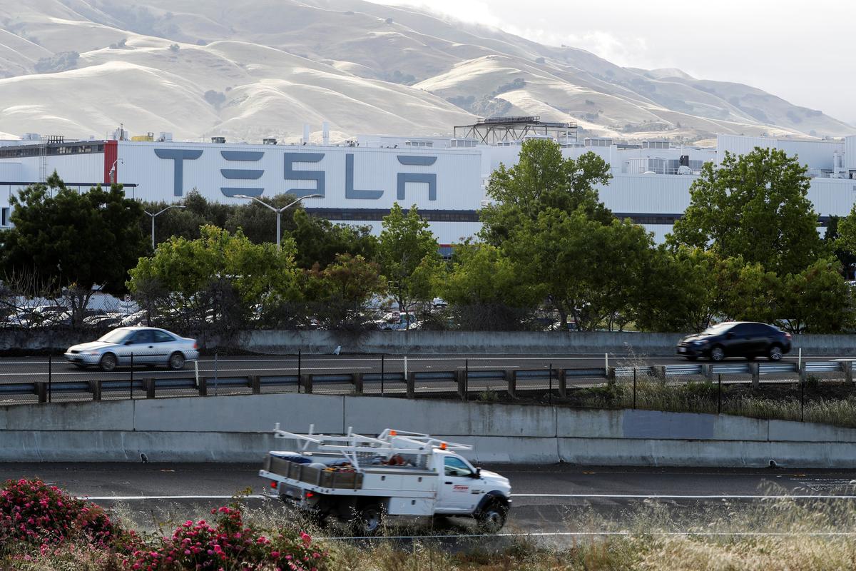 Trump wants California to let automaker Tesla reopen assembly plant