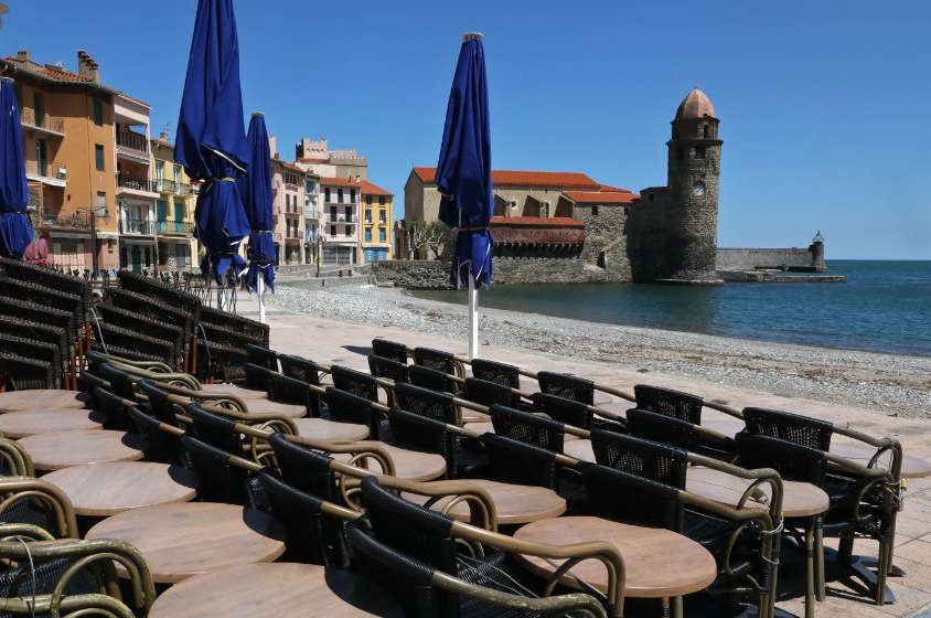 Coronavirus live updates: EU calls for phased return of tourism after virus restrictions
