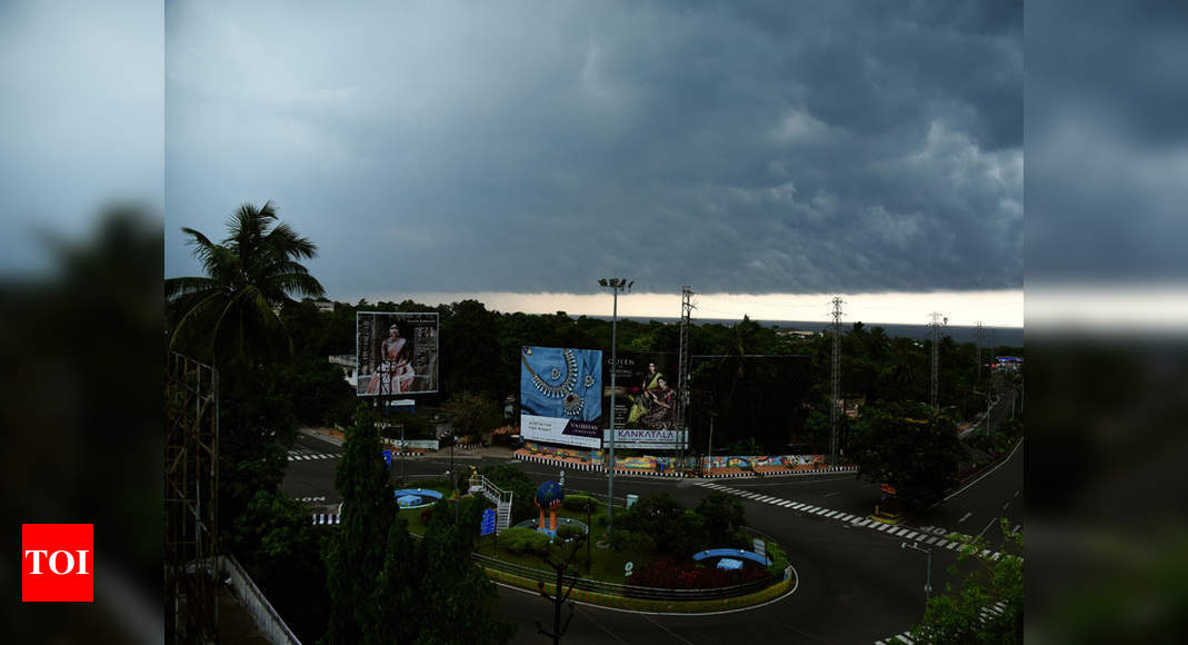 Amphan to become extremely severe cyclonic storm on May 19, to cross Odisha and West Bengal on May 20