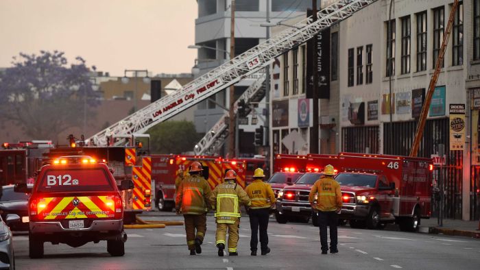 Fire, explosion in Los Angeles injures 10 firefighters