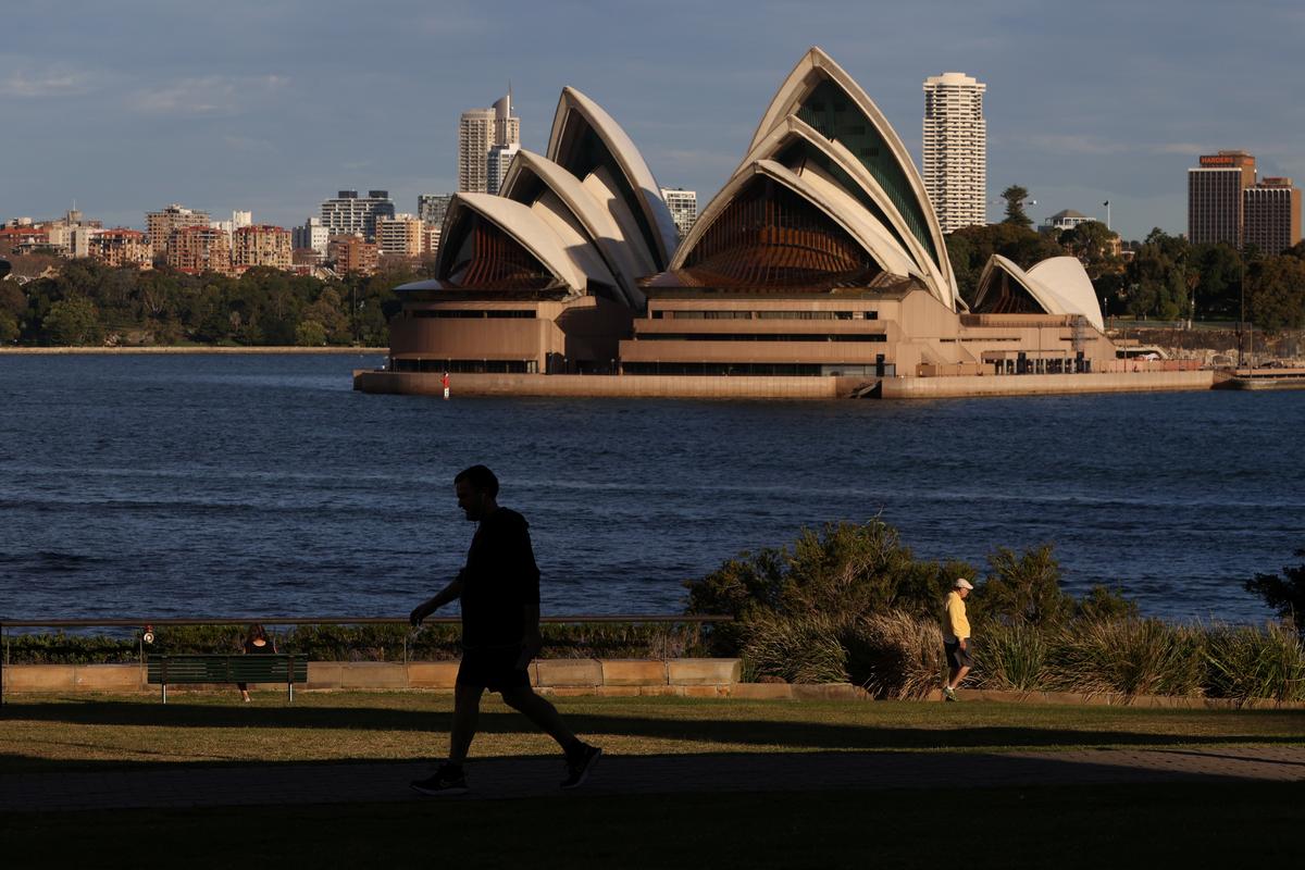 Australian states argue over opening borders for domestic tourism