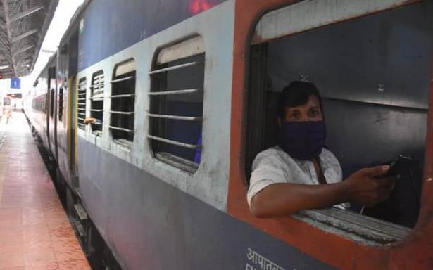 Guests of two Shramik trains phase demonstrations in Unnao