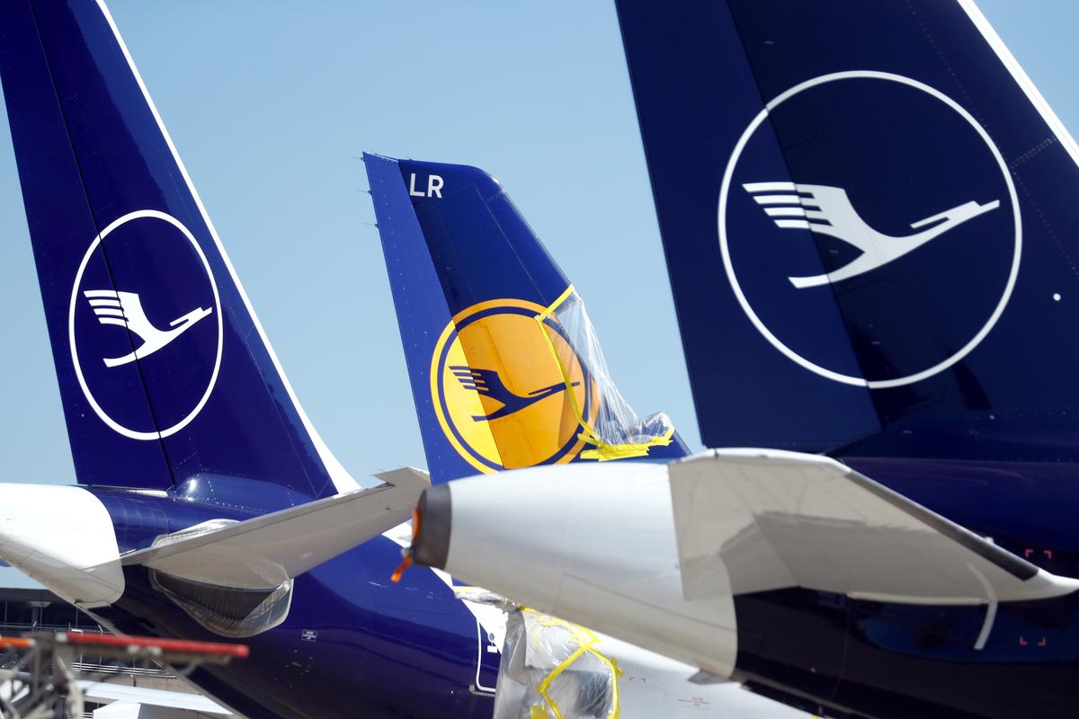 Lufthansa, German government agree on $9.8 billion rescue package: sources