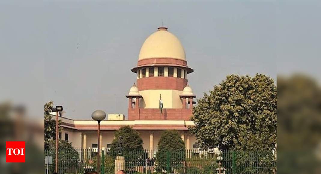 After rejecting PILs, SC suo motu takes up plight of migrants