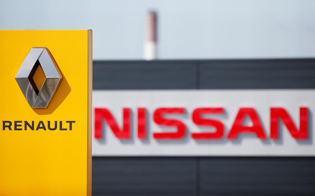 Renault and Nissan deepen cooperation in bid for survival