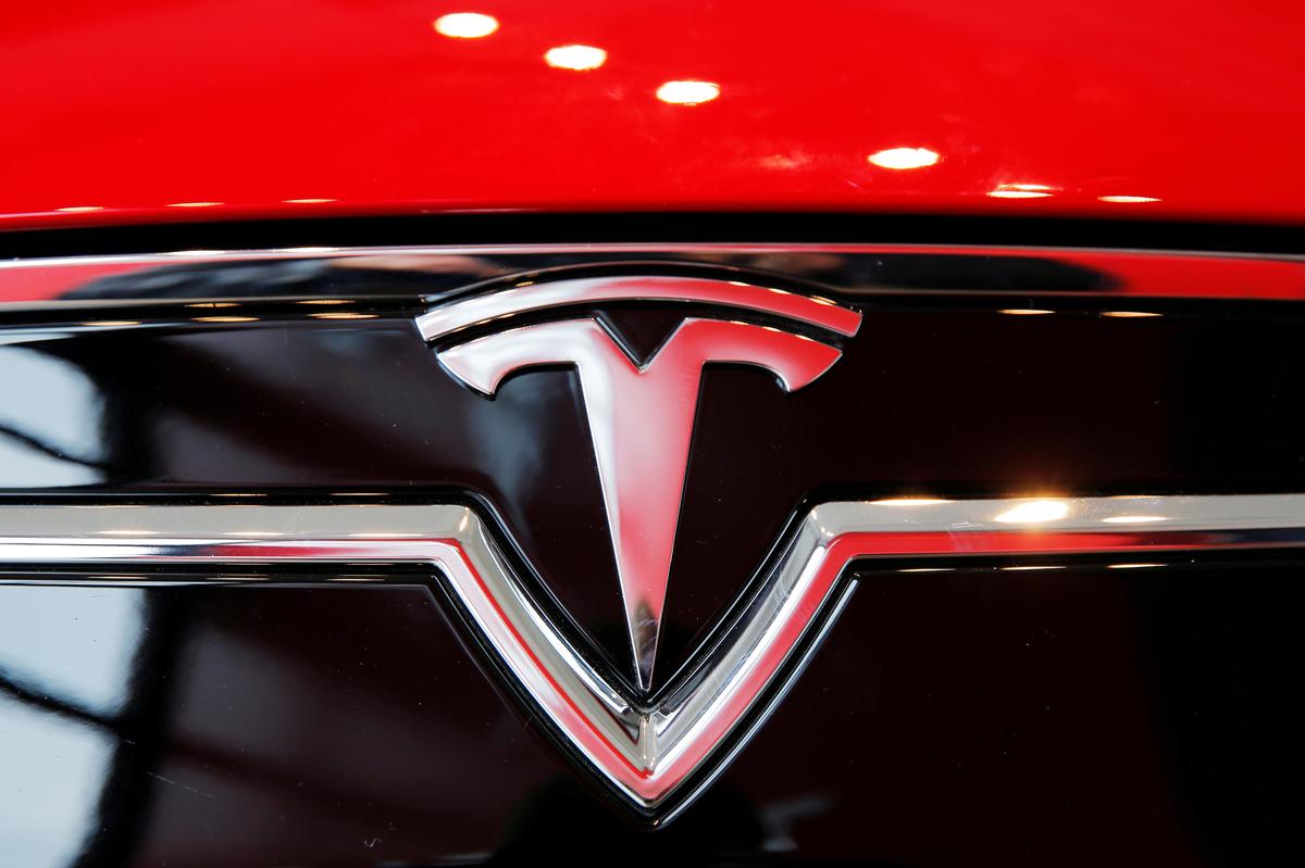 Tesla cuts prices by as much as 6%in North America to improve demand