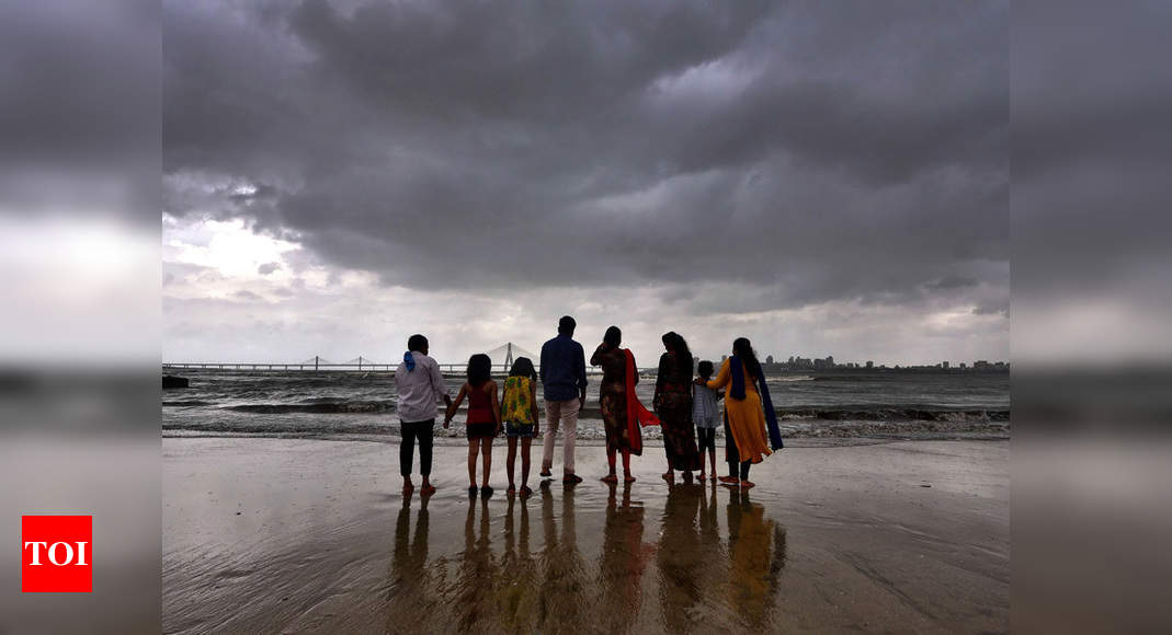 Cyclone Nisarga may hit Maharashtra-Gujarat coast on June 3, bring strong wind with heavy rainfall in Mumbai