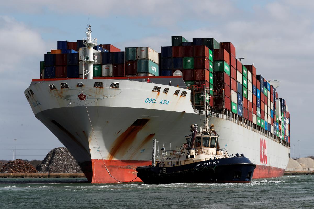 Ocean shipping shrinks as pandemic mauls merchants