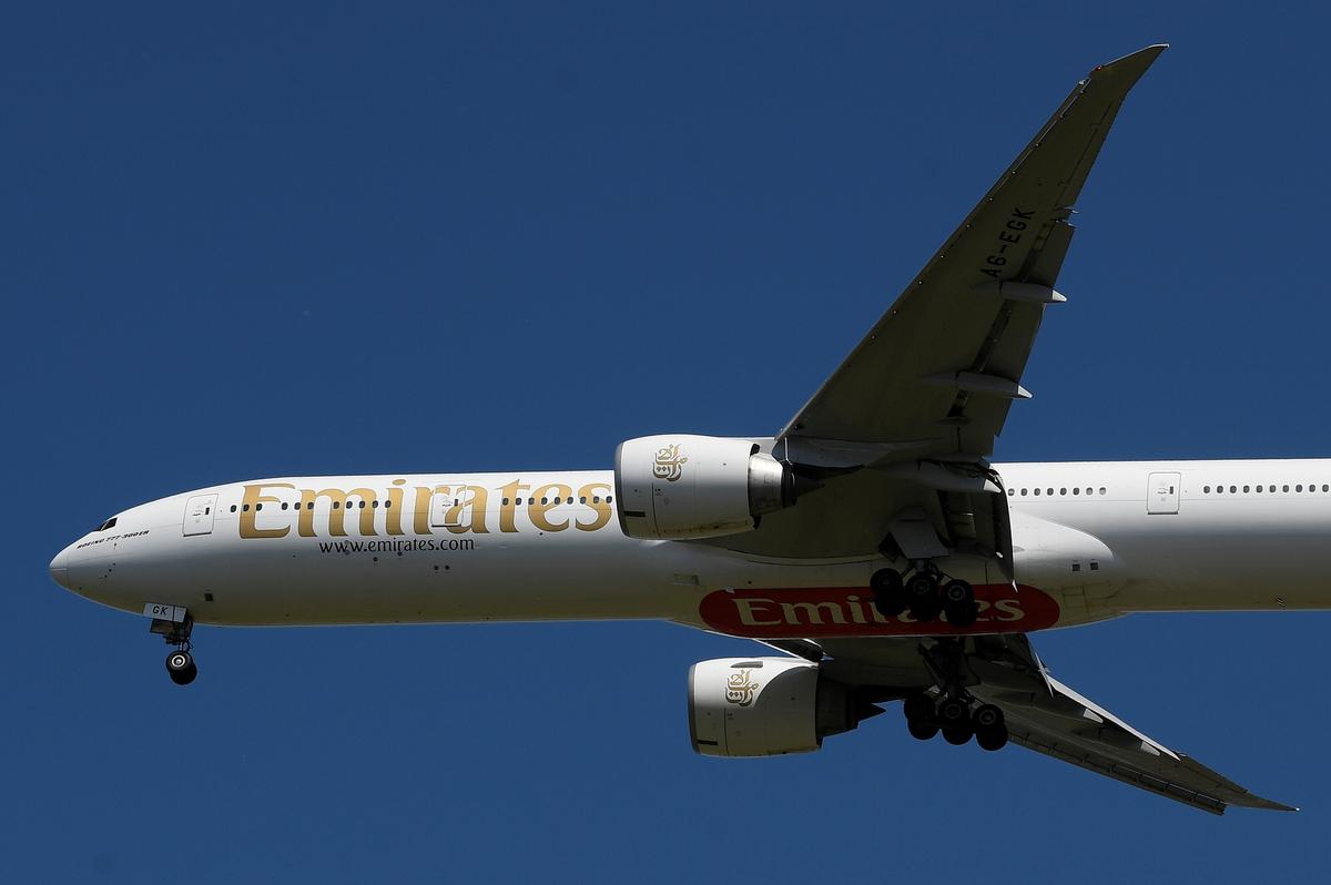 Emirates, Etihad extend temporary salary cuts to September