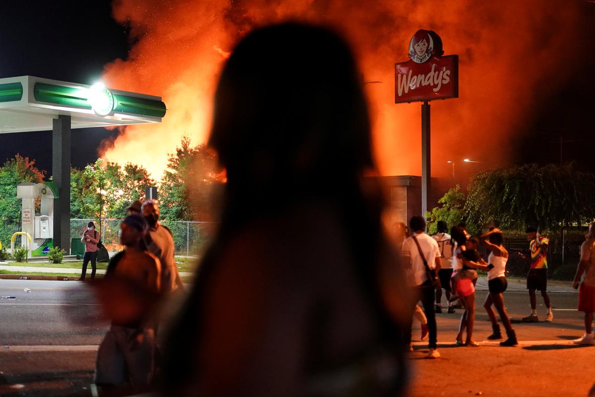 Protesters burn down Wendy’s in Atlanta where black man was slain by police