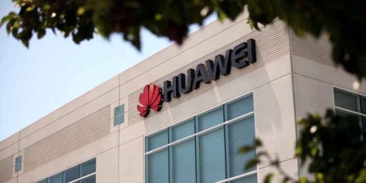 Huawei momentarily edged past Samsung to end up being largest smart device brand