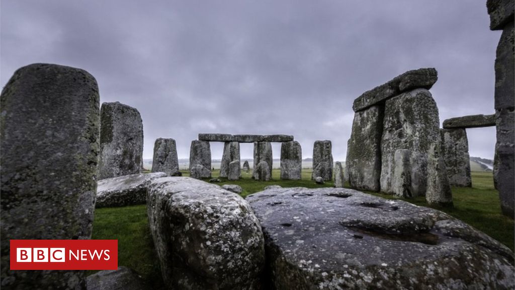 Neolithic monument found near Stonehenge