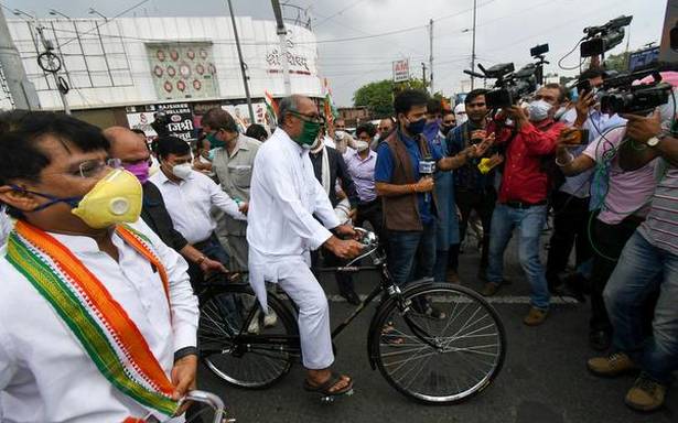 Digvijaya, 150 Congress employees scheduled for getting cycle rally