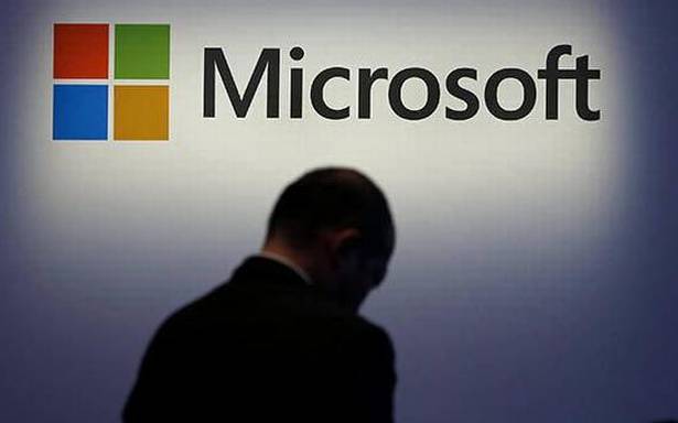 Microsoft to close down its physical retail stores