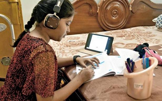 Laptops, tablets to be provided to 40% of university students; govt. schools to get ICT facilities