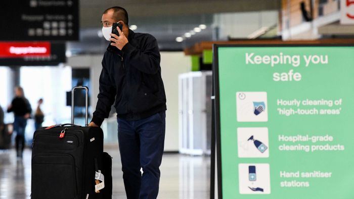 International arrivals capped at Sydney Airport to ease quarantine demands