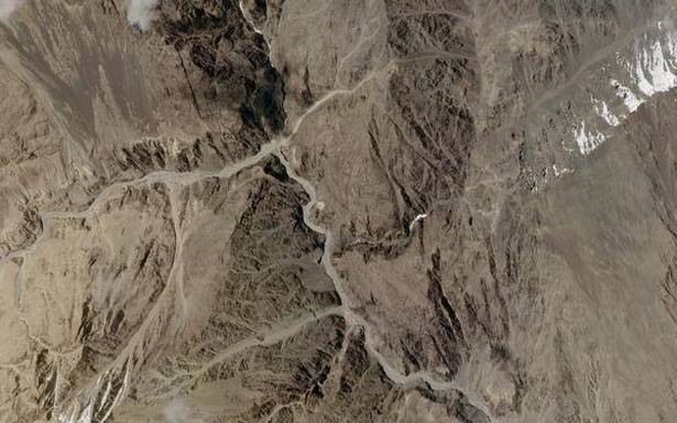 Chinese soldiers pull back 2 km from website of Galwan Valley clashes, says govt. main