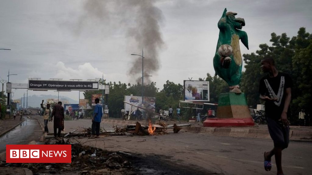 Mali government ‘open to talks’ as protests go on