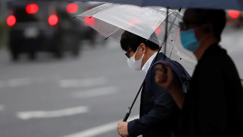 Tokyo declares coronavirus ‘red’ alert, governor calls situation ‘rather severe’ | CBC News