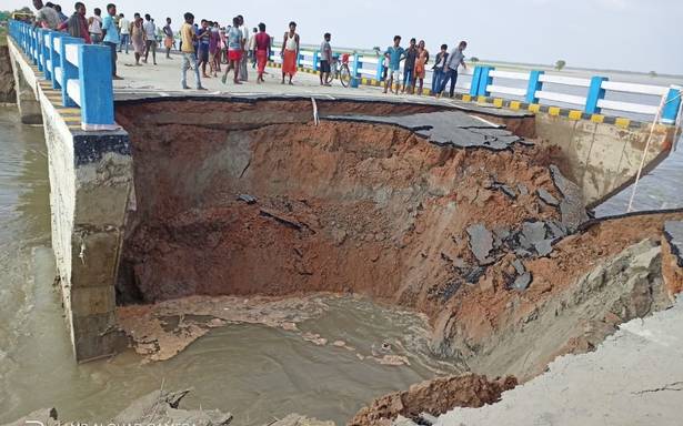 Bihar govt refutes reports of Sattarghat bridge being gotten rid of in floods