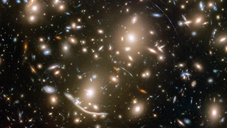 How old are we? Debate over the age of the universe just got a bit more complicated | CBC News