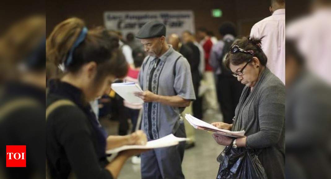 United States weekly jobless claims rise; labor market recovery stalling