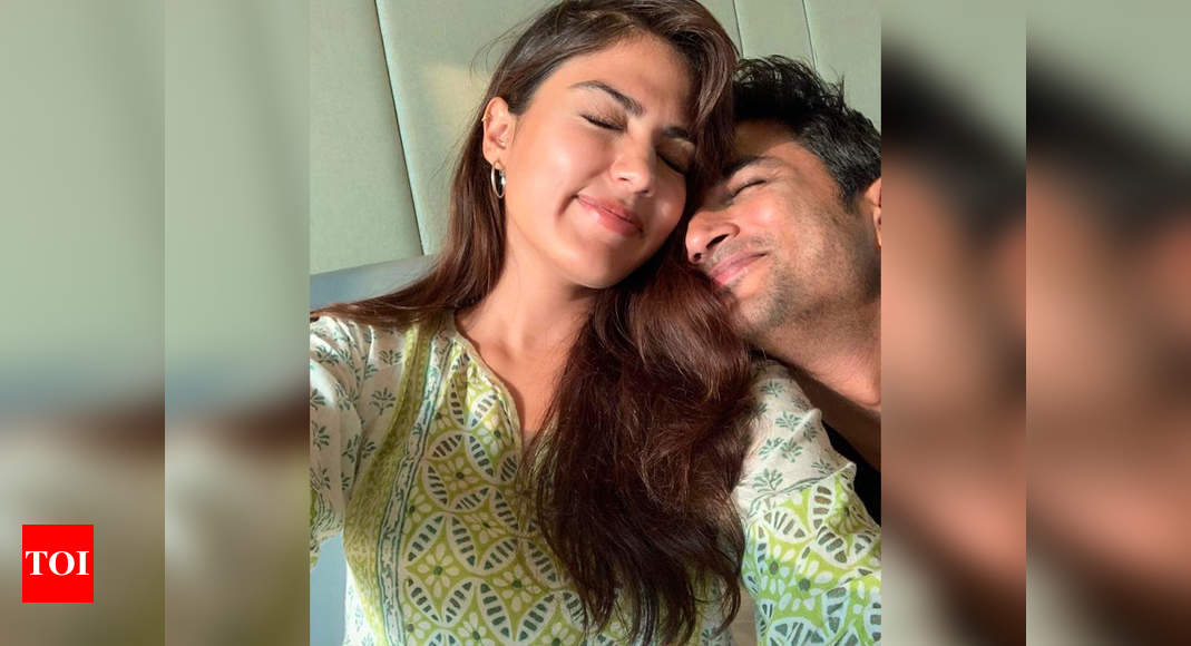 Rhea Chakraborty files a petition in Supreme Court seeking transfer of examination in Sushant Singh Raj