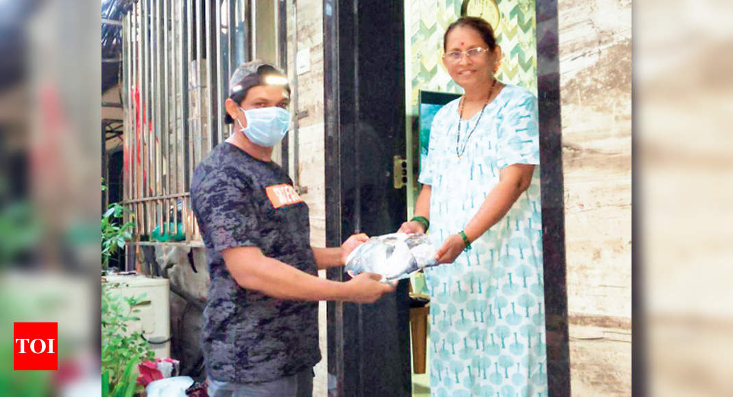 They delivered fresh veggies, fish at doorsteps as Mumbai halted