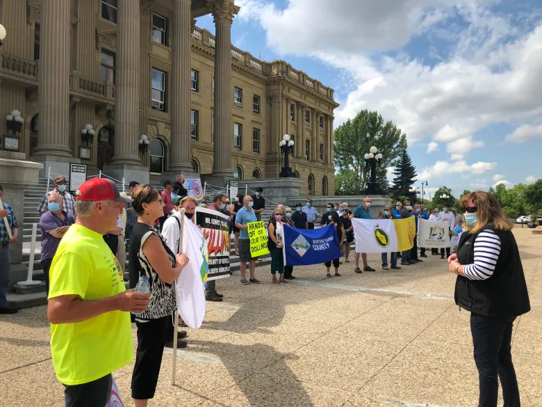 ‘It’s going to hurt’: Tax break for oil and gas firms would drain rural budgets, Alberta communities warn | CBC News