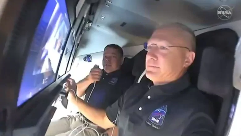 Astronauts on 1st  manned SpaceX flight ready for capsule splashdown | CBC News