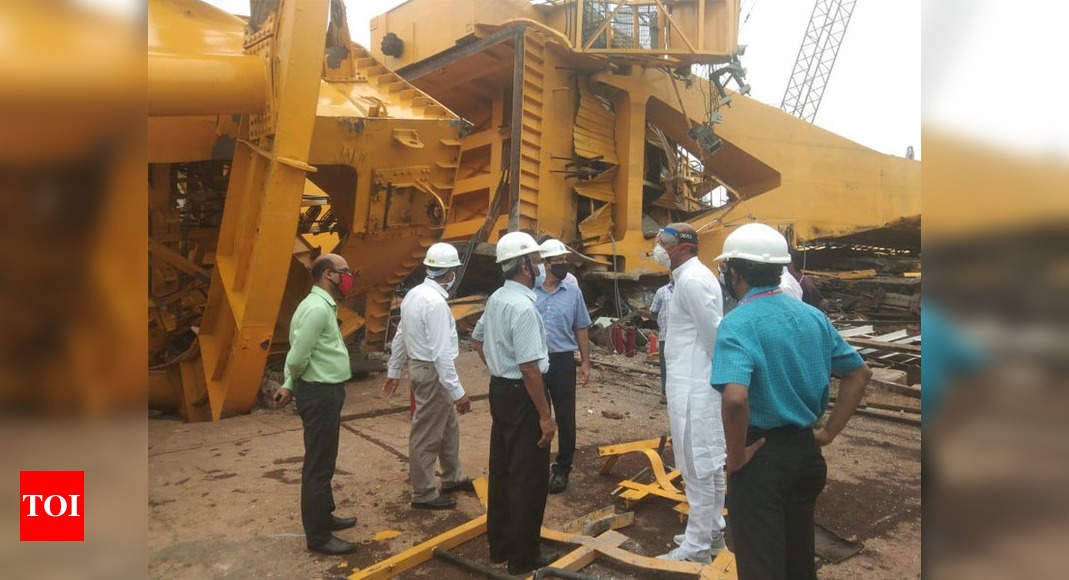 At least 11 dead as crane collapses at Hindustan Shipyard Limited in Vizag