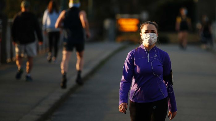 ‘I am at the mercy of fools’: Here’s how Melbourne is feeling under phase 4, a curfew and a 5km guideline