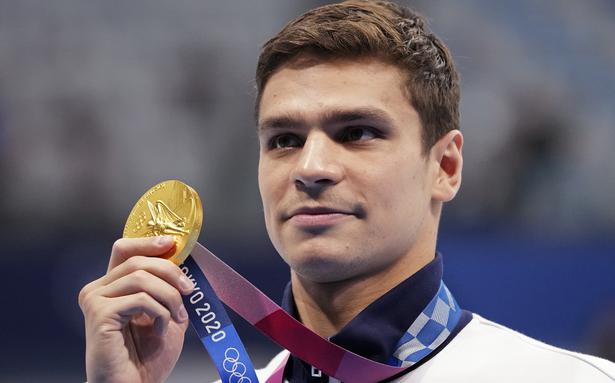 Russian swimmer Rylov banned for acting at Putin rally