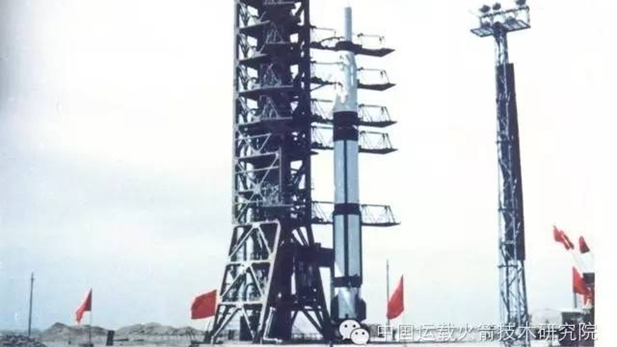 On This Day In Dwelling: April 24, 1970: China launches its 1st satellite