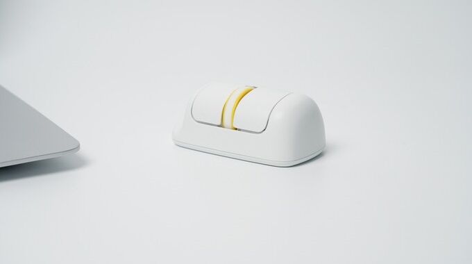 This horizontal mouse realizing claims to be ergonomic—we’re no longer so sure