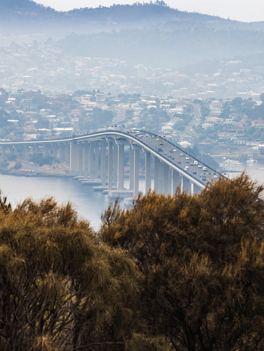 Air quality in parts of Hobart ‘worse than Beijing’ ensuing from smoke haze
