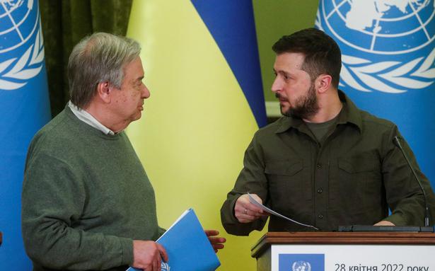 Explosions in Kyiv after U.N. chief’s meeting with Ukraine President