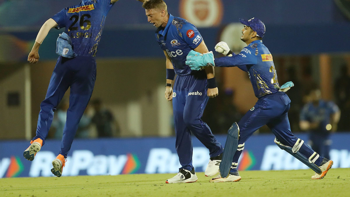 IPL 2022, GT vs MI Highlights: Daniel Sams’ Closing Over Heroics Helps MI Defeat GT By 5 Runs