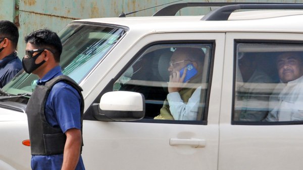 Amit Shah dines with BCCI chief Sourav Ganguly