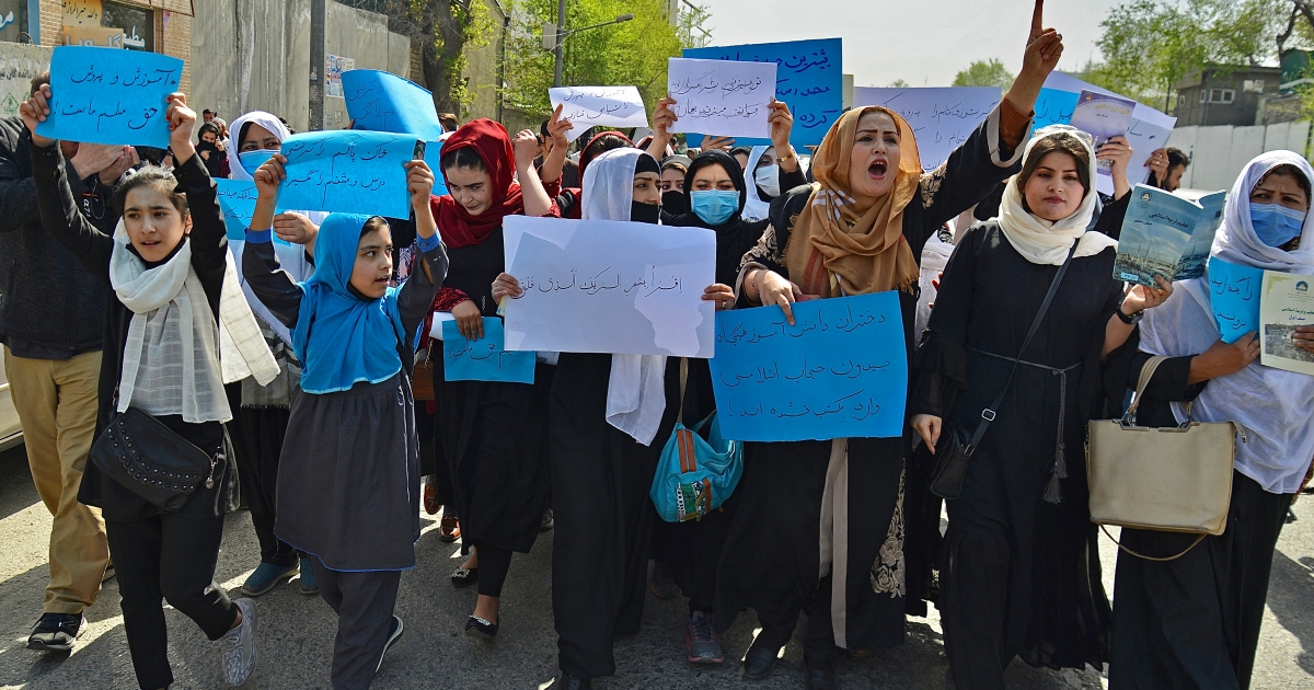Taliban orders Afghan ladies folk to duvet their faces in public