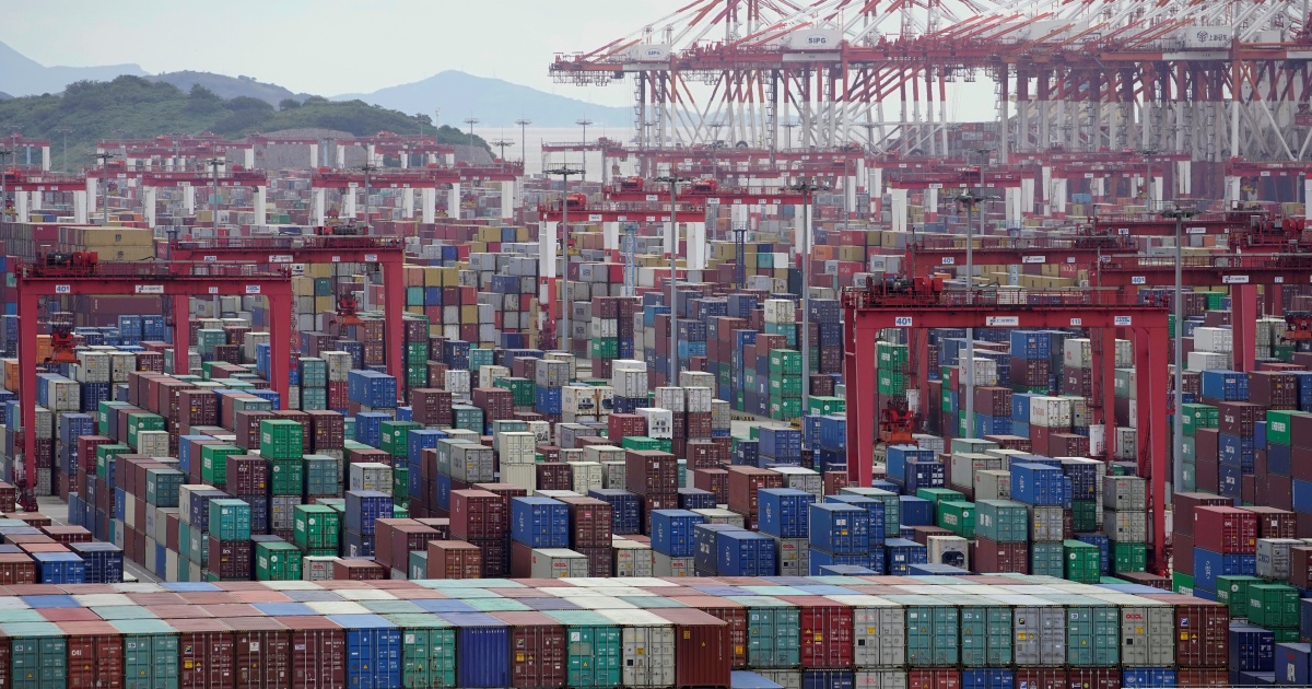 China’s April exports uninteresting amid tightening COVID curbs