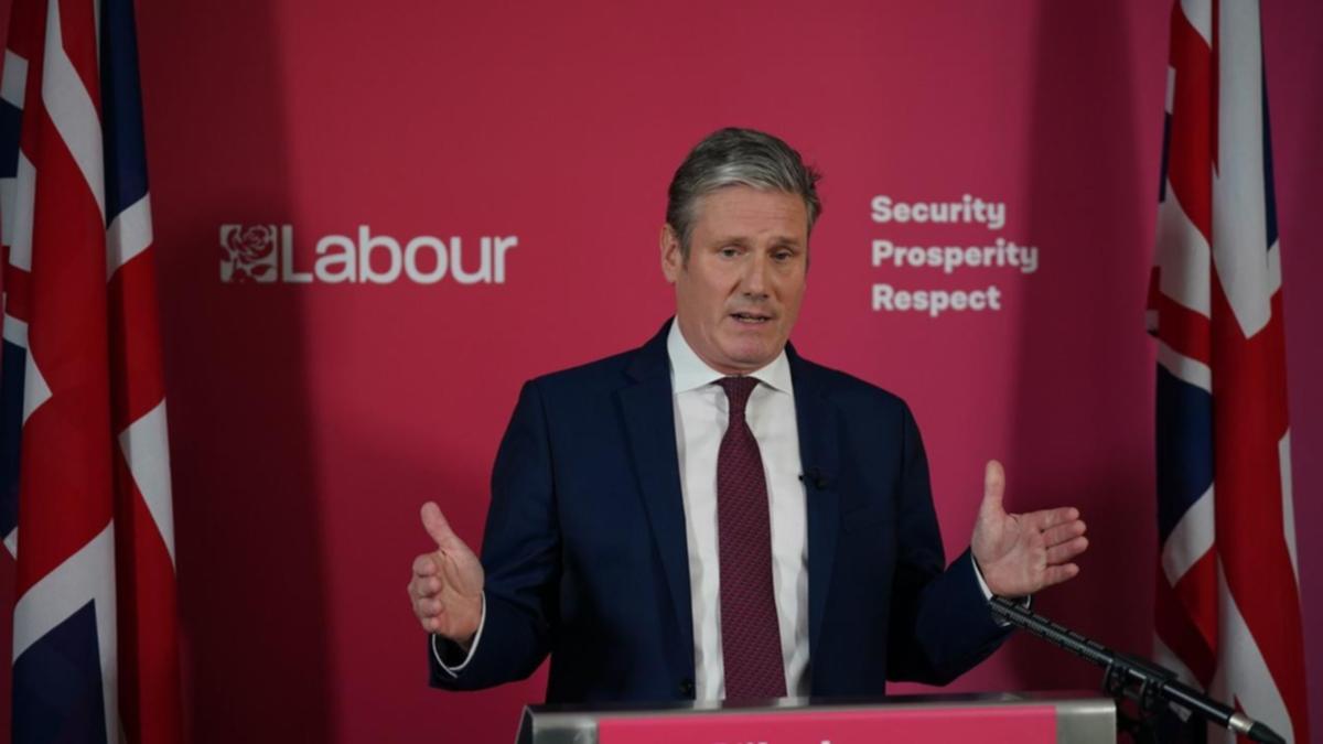 UK Labour leader to give up if fined on tips