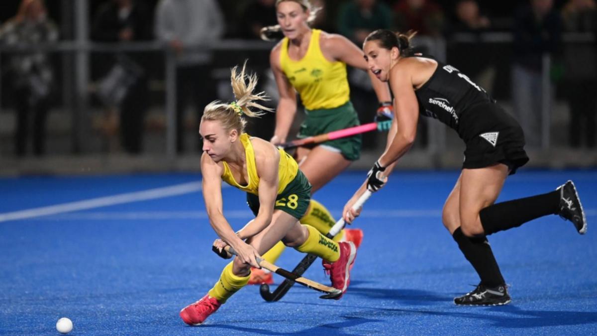 Hockeyroos fight serve to design with NZ