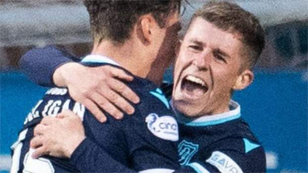 Dundee 3-1 Hibernian: Hosts slim hopes of survival alive after ending 11-game winless elope