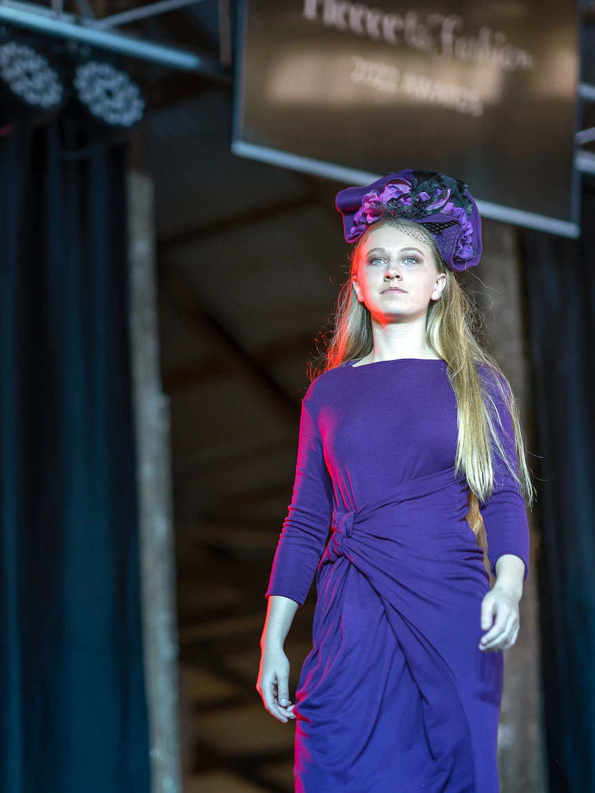 Teenager stuns vogue legends with wool invent