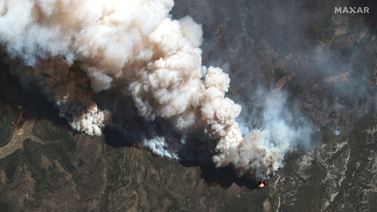 Satellites glance devastating fires blaze across northern Fresh Mexico