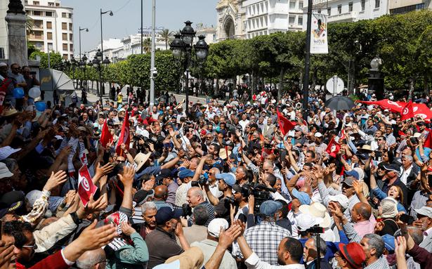 Thousands in Tunisia instruct towards president, query democratic return